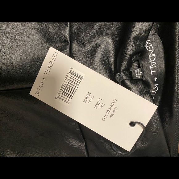 ❗️SOLD❗️KENDALL + KYLIE LEATHER LEGGINGS - Picture 4 of 5